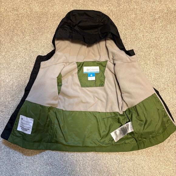 Columbia Toddler Boy Hooded Rain Jacket - size 2T - black and green - Picture 2 of 6